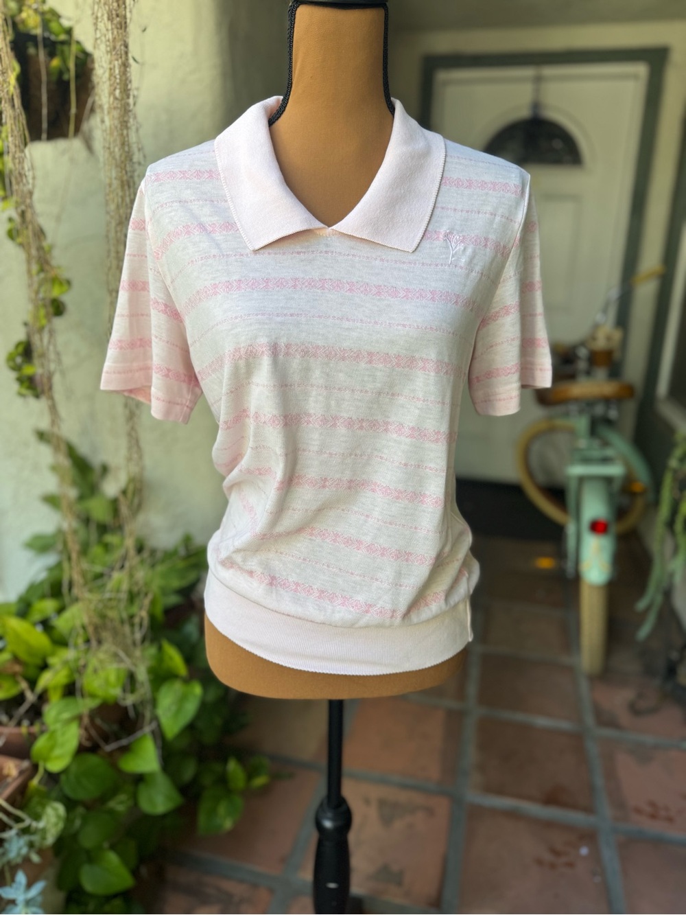 Vtg Lily of Beverly Hills Women's Light Pink Short-Sleeve Polo Top